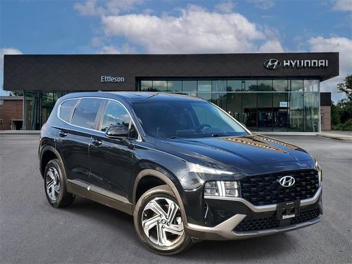 2022 Hyundai SANTA FE SE