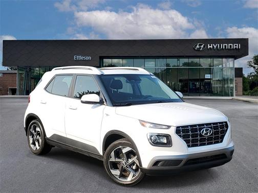 2023 Hyundai VENUE SEL