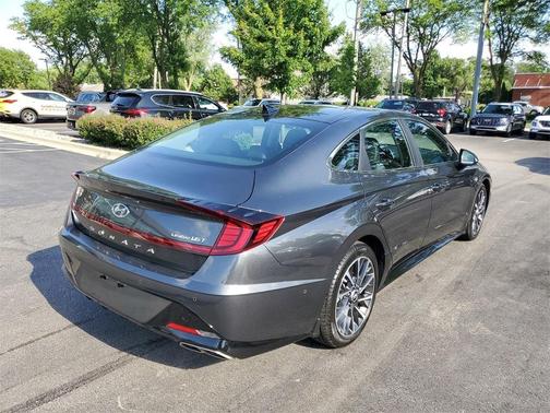 2022 Hyundai SONATA Limited