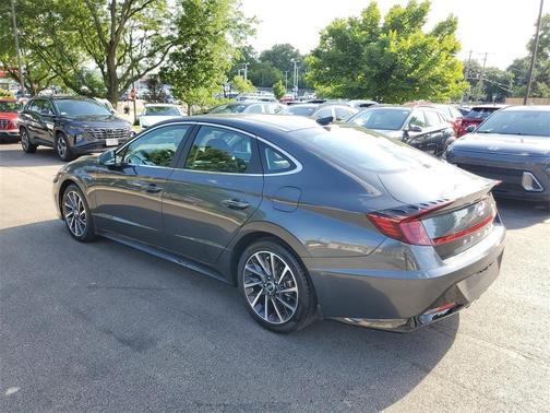 2022 Hyundai SONATA Limited