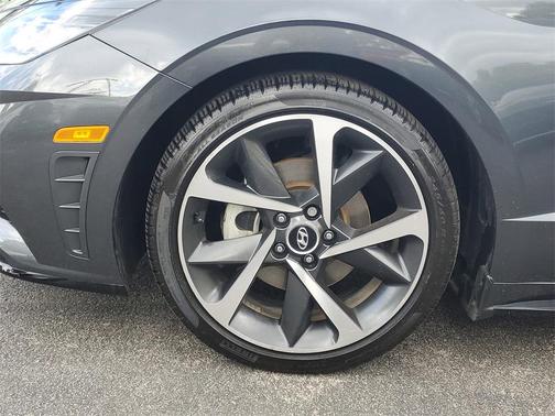 2022 Hyundai SONATA SEL Plus