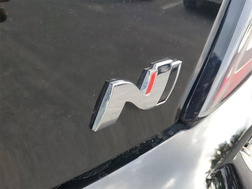 2022 Hyundai Kona N Base