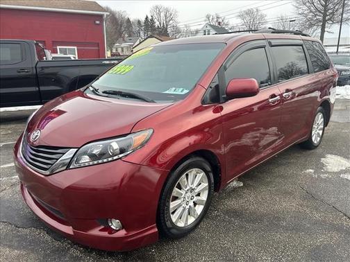 2011 Toyota Sienna LE