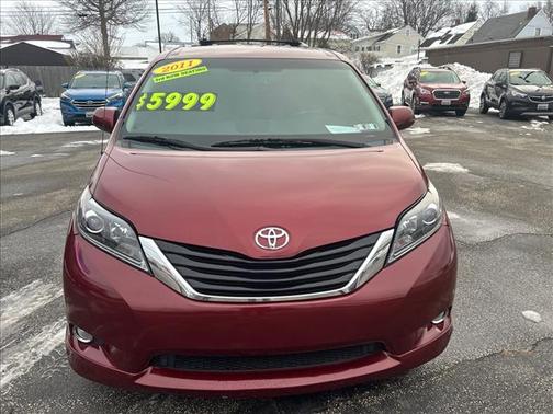2011 Toyota Sienna LE