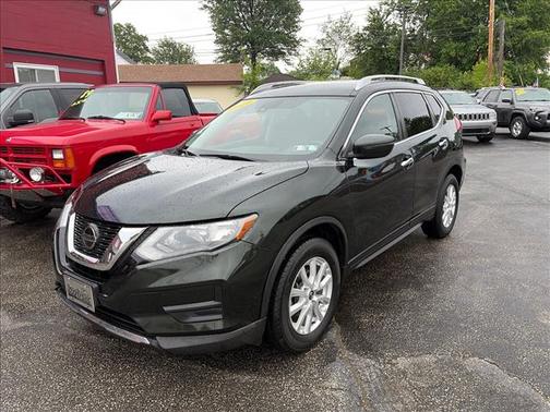 Midnight Pine Metallic 2019 Nissan Rogue SV