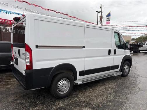 Bright White Clearcoat 2025 RAM ProMaster 2500 Tradesman