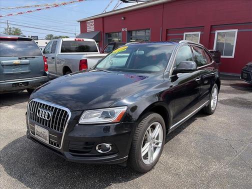 Brilliant Black 2016 Audi Q5 2.0T Premium