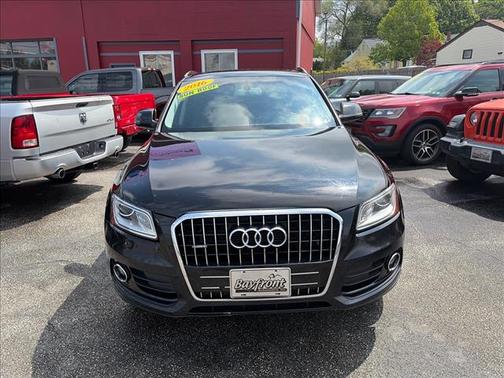 Brilliant Black 2016 Audi Q5 2.0T Premium