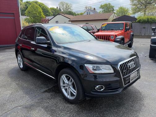 Brilliant Black 2016 Audi Q5 2.0T Premium