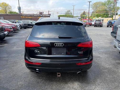 Brilliant Black 2016 Audi Q5 2.0T Premium
