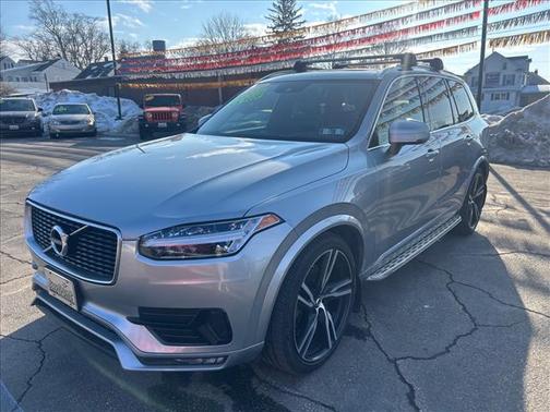 2019 Volvo XC90 T6 R-Design