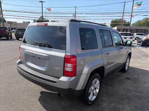 Billet Silver Metallic Clearcoat 2015 Jeep Patriot Latitude