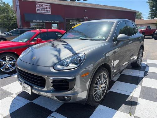 Meteor Grey Metallic 2017 Porsche Cayenne S
