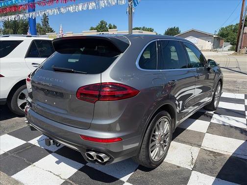 Meteor Grey Metallic 2017 Porsche Cayenne S