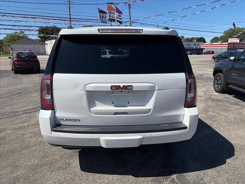 White Frost Tricoat 2019 GMC Yukon SLT