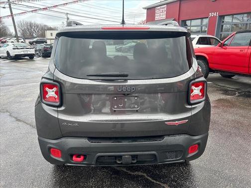 2017 Jeep Renegade Trailhawk