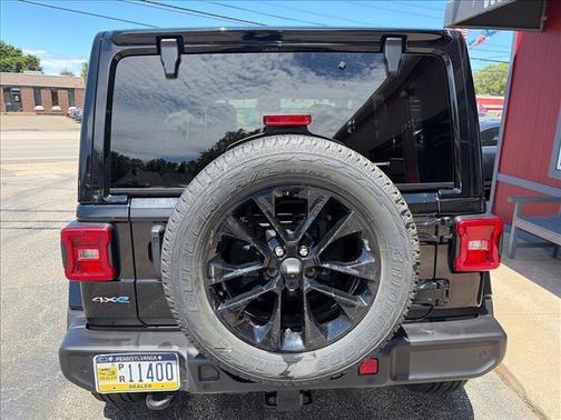 Black Clearcoat 2021 Jeep Wrangler Unlimited 4xe Sahara
