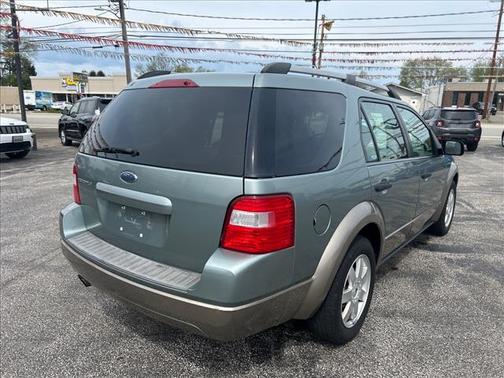2005 Ford Freestyle SE