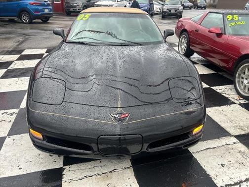 2004 Chevrolet Corvette Base