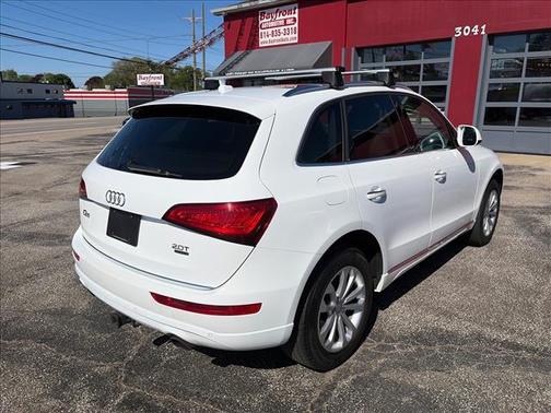 Glacier White Metallic 2016 Audi Q5 2.0T Premium Plus