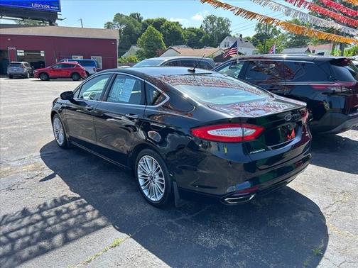 2016 Ford Fusion SE
