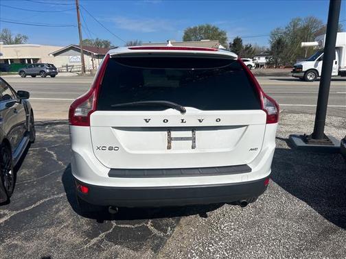 Ice White 2012 Volvo XC60 3.2