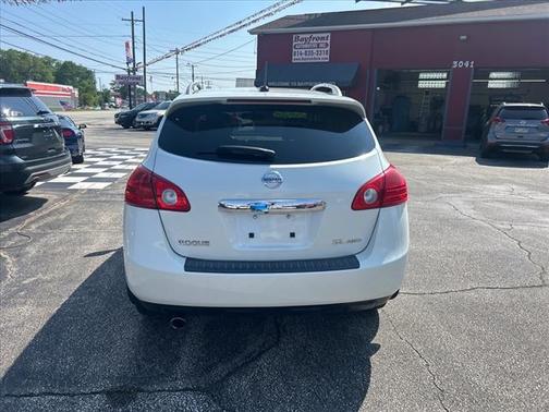 2011 Nissan Rogue SV