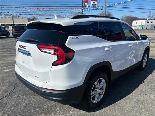 2022 GMC Terrain SLE
