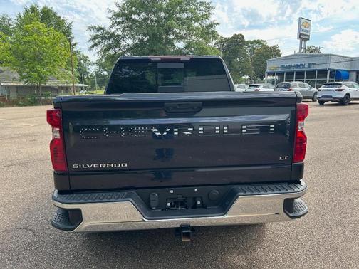 Dark Ash Metallic 2023 Chevrolet Silverado 1500 LT