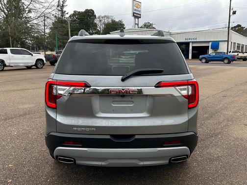 Sterling 2023 GMC Acadia SLT