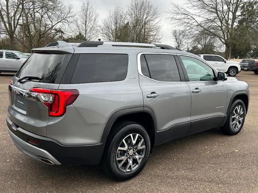 Sterling 2023 GMC Acadia SLT