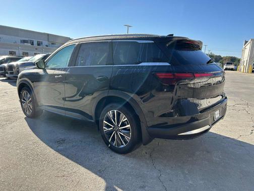 Mineral Black 2027 INFINITI QX60 LUXE FWD