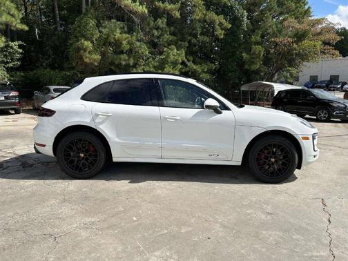 White 2017 Porsche Macan Macan GTS