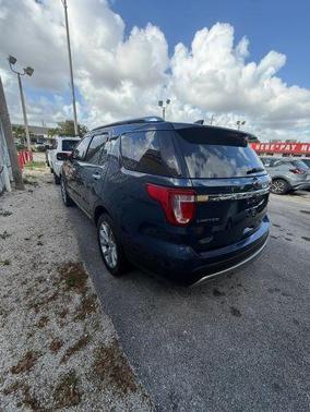 Blue 2016 Ford Explorer Limited
