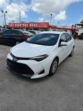 White 2018 Toyota Corolla LE