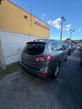 2011 Hyundai SANTA FE SE