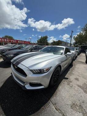 2017 Ford Mustang V6