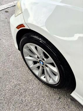 2011 BMW 328 i