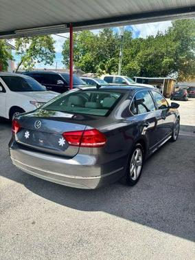 2012 Volkswagen Passat 2.5 SEL