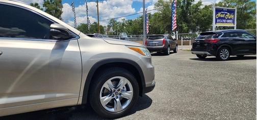 Beige 2016 Toyota Highlander Limited