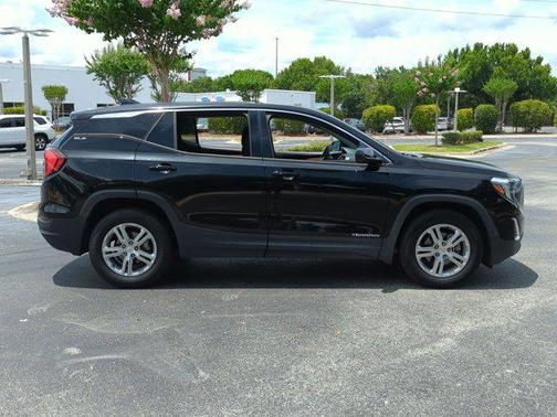 Ebony Twilight Metallic 2020 GMC Terrain SLE