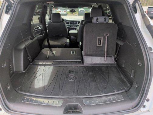 2023 Buick Enclave Essence AWD