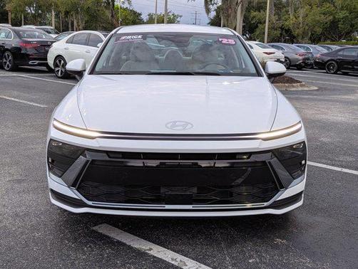 2025 Hyundai SONATA SE