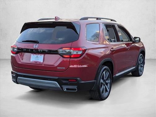 2023 Honda Pilot Touring 8-Passenger