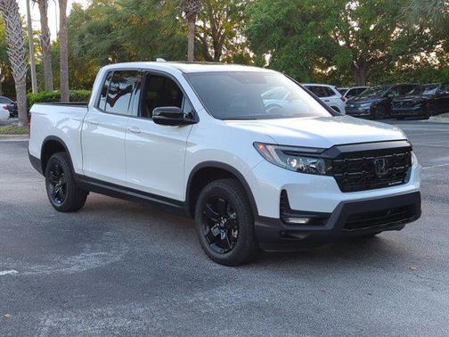 Platinum White Pearl 2025 Honda Ridgeline Black
