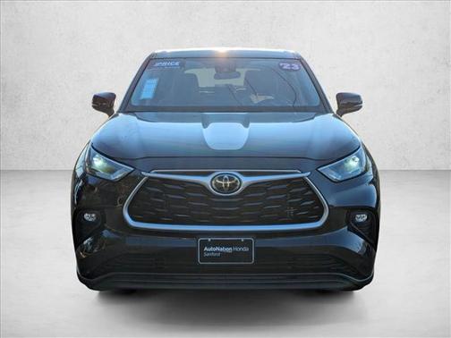 2023 Toyota Highlander LE