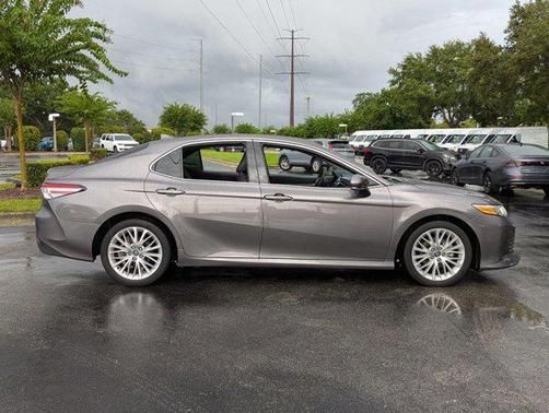 2020 Toyota Camry XLE
