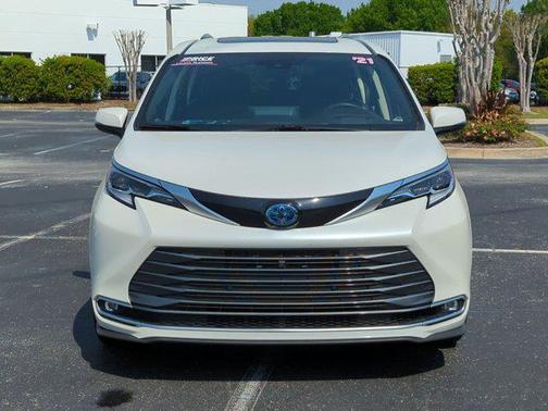 2021 Toyota Sienna Platinum