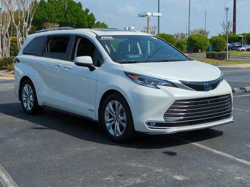 2021 Toyota Sienna Platinum