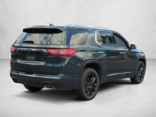 Graphite Metallic 2020 Chevrolet Traverse Premier